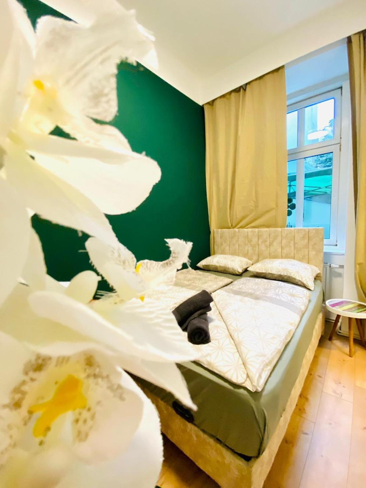 8 Fully Equipped Studio Shared Apt W Terrace Margareten Βιέννη Εξωτερικό φωτογραφία