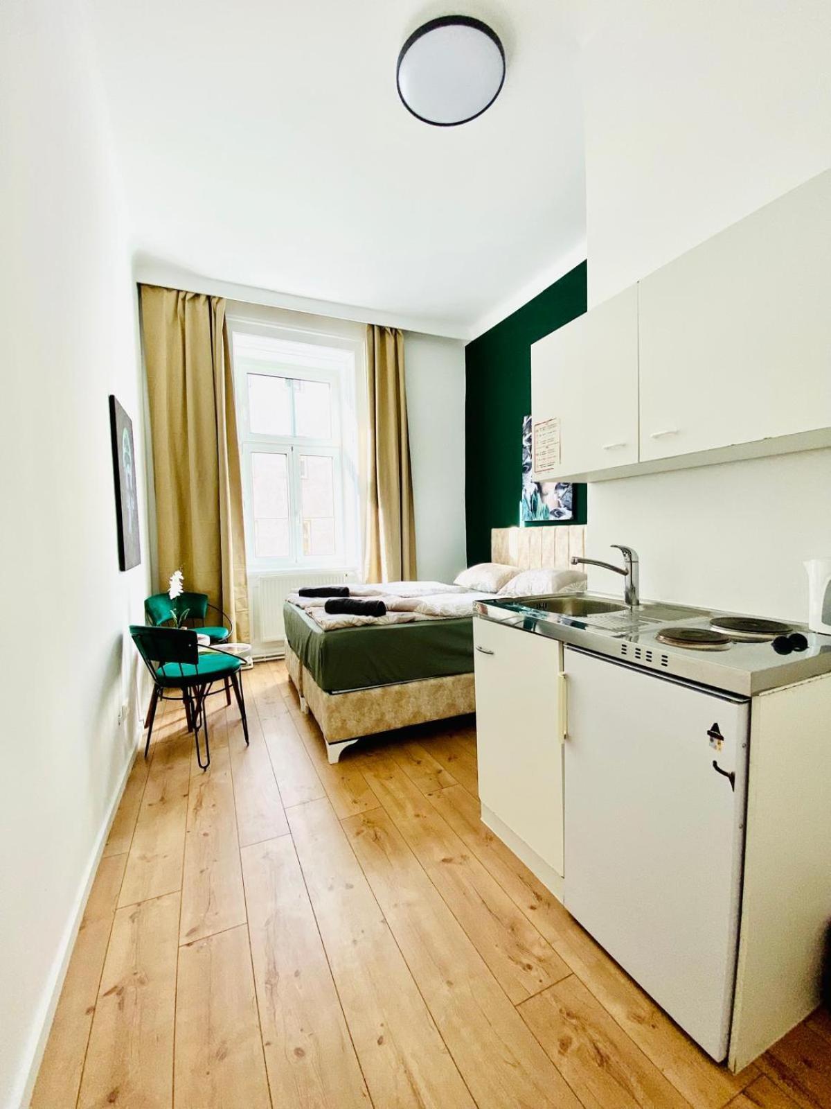 8 Fully Equipped Studio Shared Apt W Terrace Margareten Βιέννη Εξωτερικό φωτογραφία