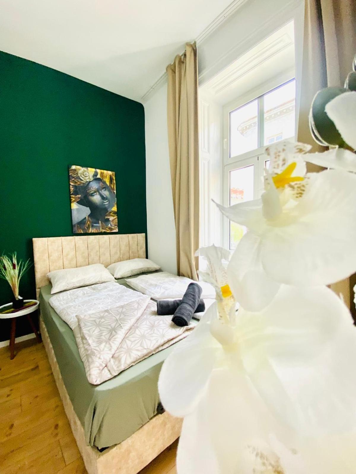 8 Fully Equipped Studio Shared Apt W Terrace Margareten Βιέννη Εξωτερικό φωτογραφία