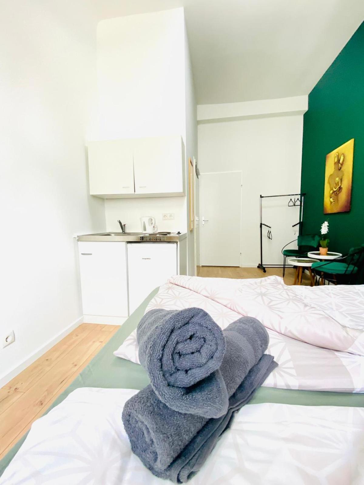 8 Fully Equipped Studio Shared Apt W Terrace Margareten Βιέννη Εξωτερικό φωτογραφία