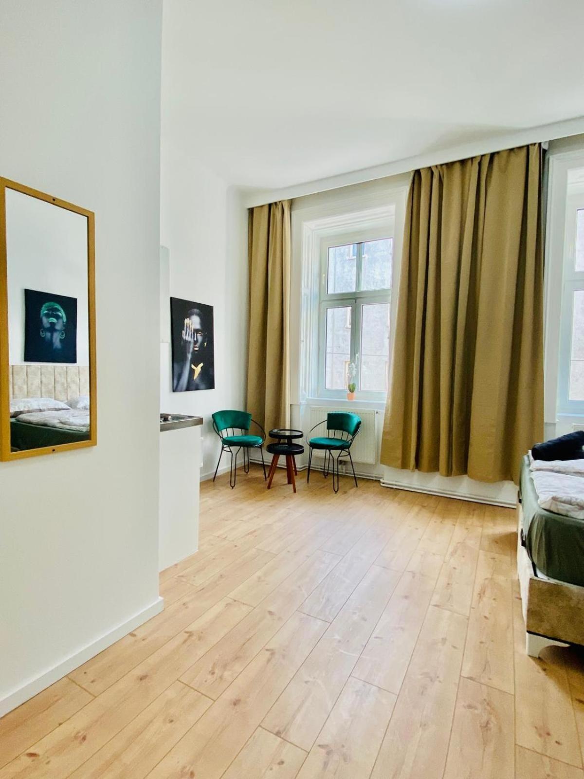8 Fully Equipped Studio Shared Apt W Terrace Margareten Βιέννη Εξωτερικό φωτογραφία