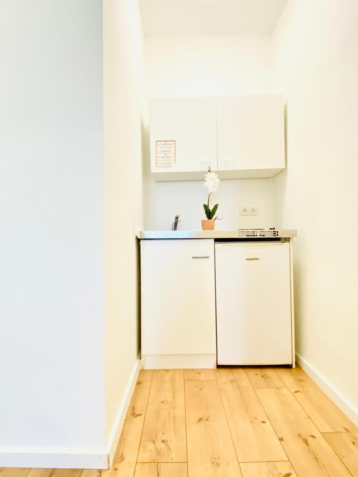 8 Fully Equipped Studio Shared Apt W Terrace Margareten Βιέννη Εξωτερικό φωτογραφία