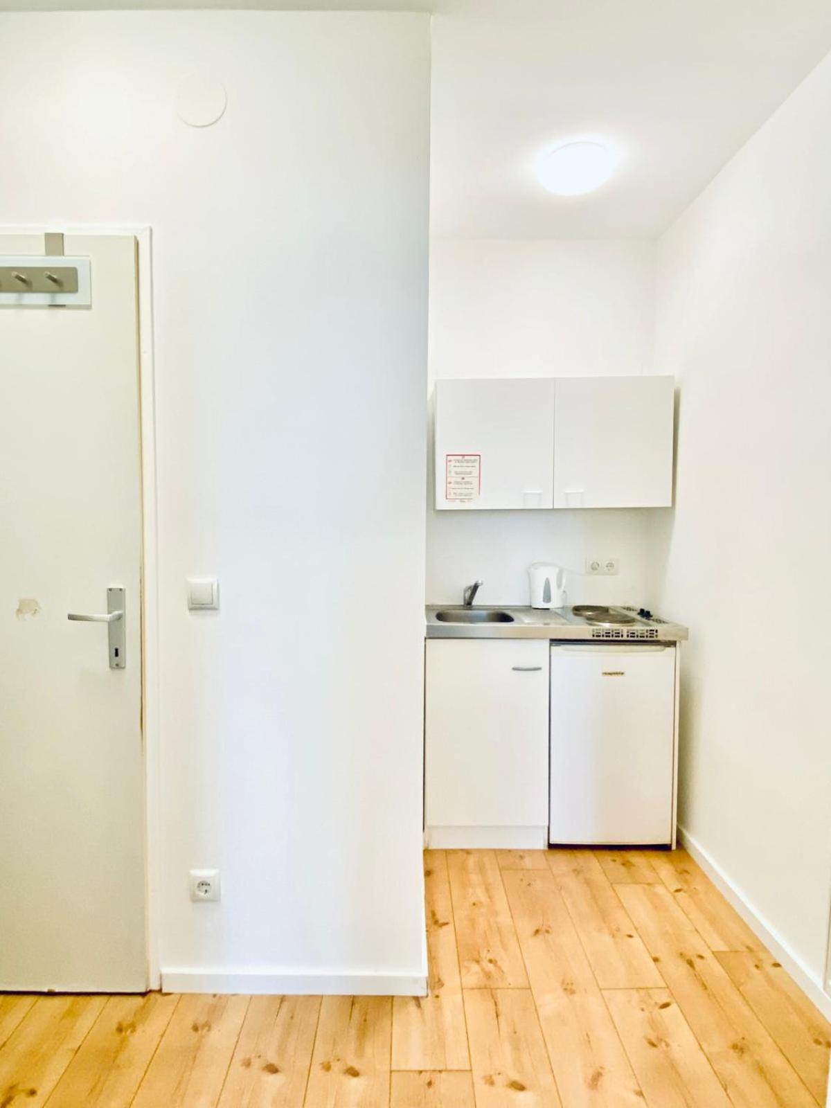 8 Fully Equipped Studio Shared Apt W Terrace Margareten Βιέννη Εξωτερικό φωτογραφία