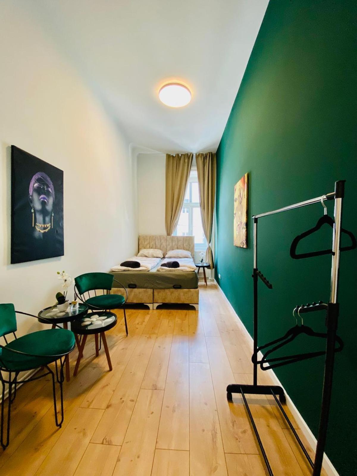 8 Fully Equipped Studio Shared Apt W Terrace Margareten Βιέννη Εξωτερικό φωτογραφία